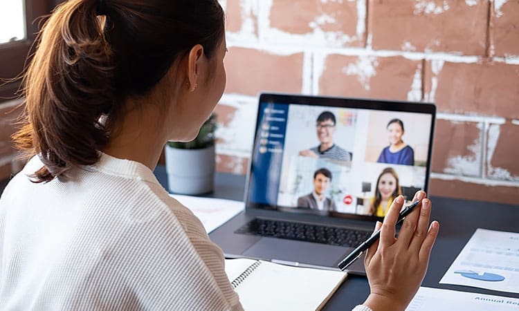 3 tips to successfully onboard in a remote environment
